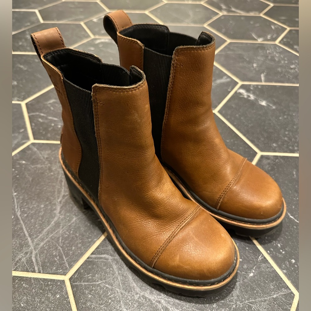 Sorel Joan Chelsea Boot Women’s 7.5